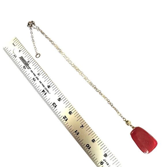 Sterling silver red dyed quartz pendant necklace with magnetic bail - Picture 8 of 8